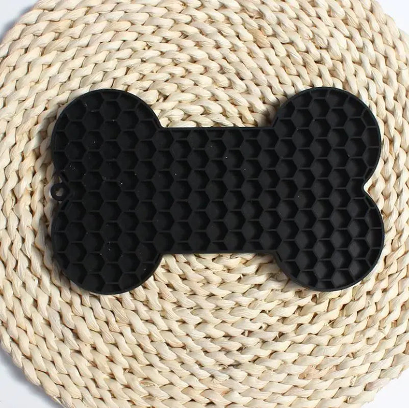 Black bone-shaped silicone lick mat